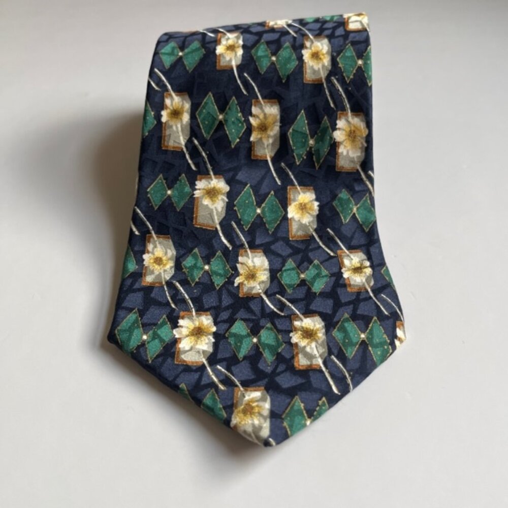 Andriano Silk TIe Red/ Burgundy with multicolour pattern